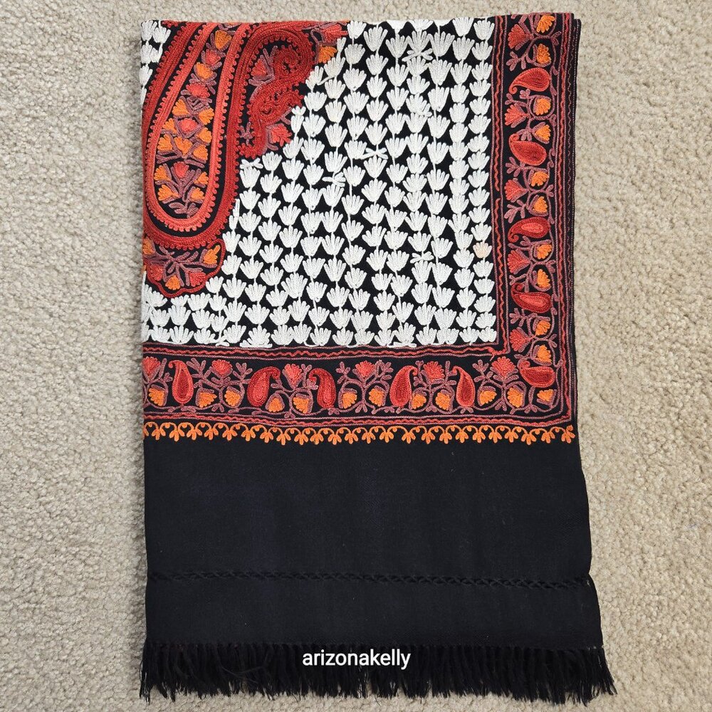 NWOT Wool Scarf With Chain Stitch Embroidery Fall Autumn Colors Kashmir Scarves